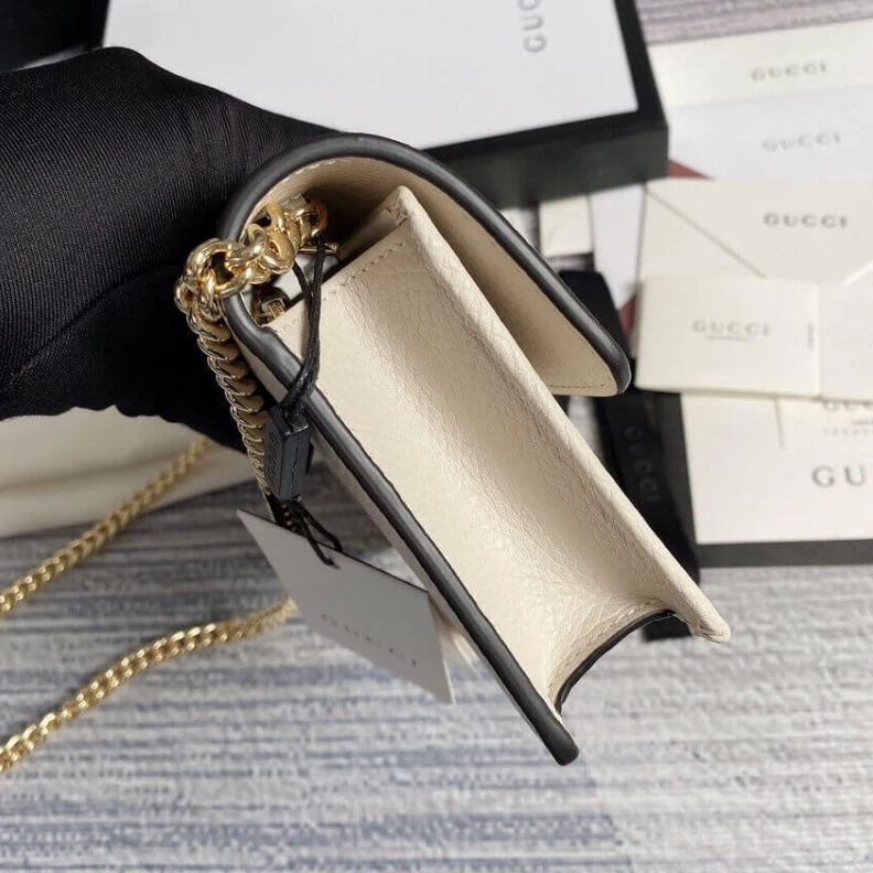 Louis vuitton locations 20 x 13 x Gucci GG Interlocking Wallet On Chain White