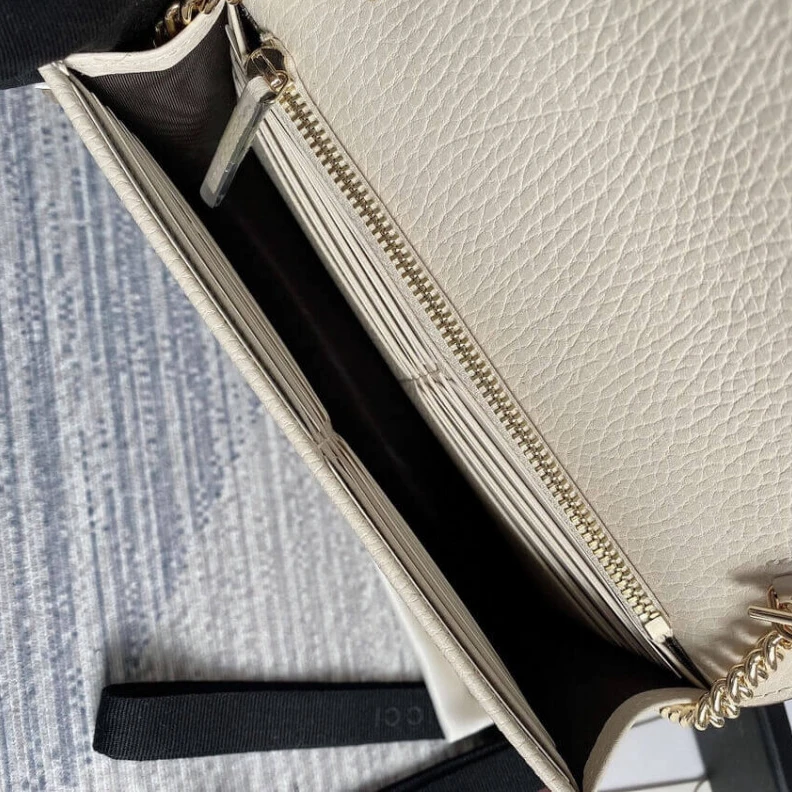 Louis vuitton locations 20 x 13 x Gucci GG Interlocking Wallet On Chain White