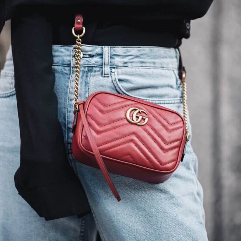 Replica bag Antique g Gucci GG Marmont Matelasse Mini Bag Red