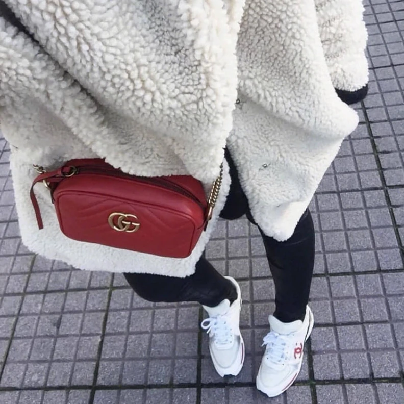 Replica bag Antique g Gucci GG Marmont Matelasse Mini Bag Red