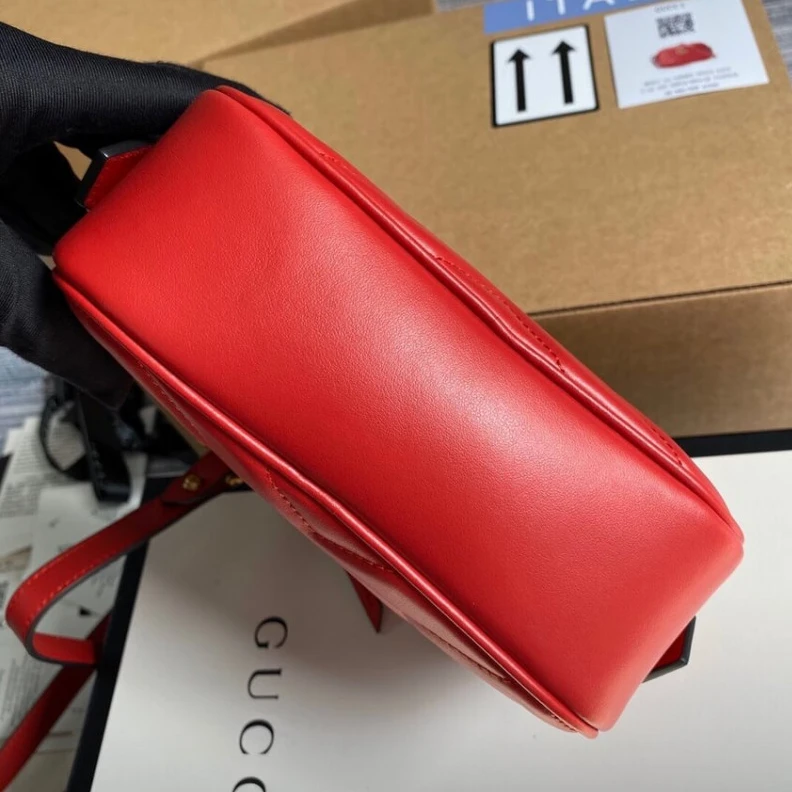 Replica bag Antique g Gucci GG Marmont Matelasse Mini Bag Red