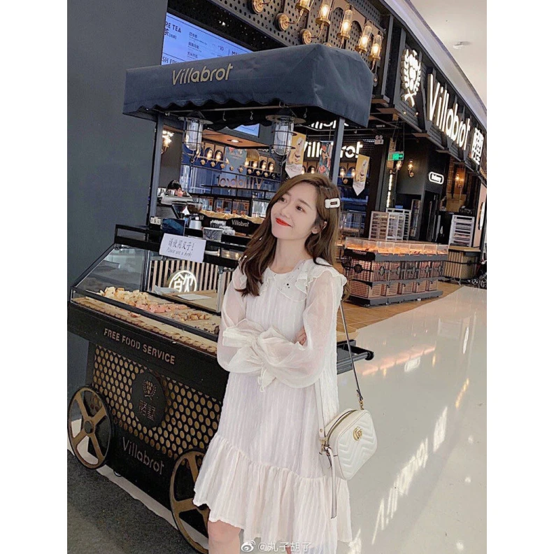 Louis vuitton locations Chain sho Gucci GG Marmont Matelasse Mini Bag White