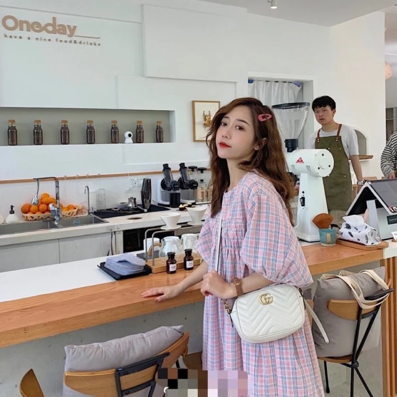 Louis vuitton locations Chain sho Gucci GG Marmont Matelasse Mini Bag White