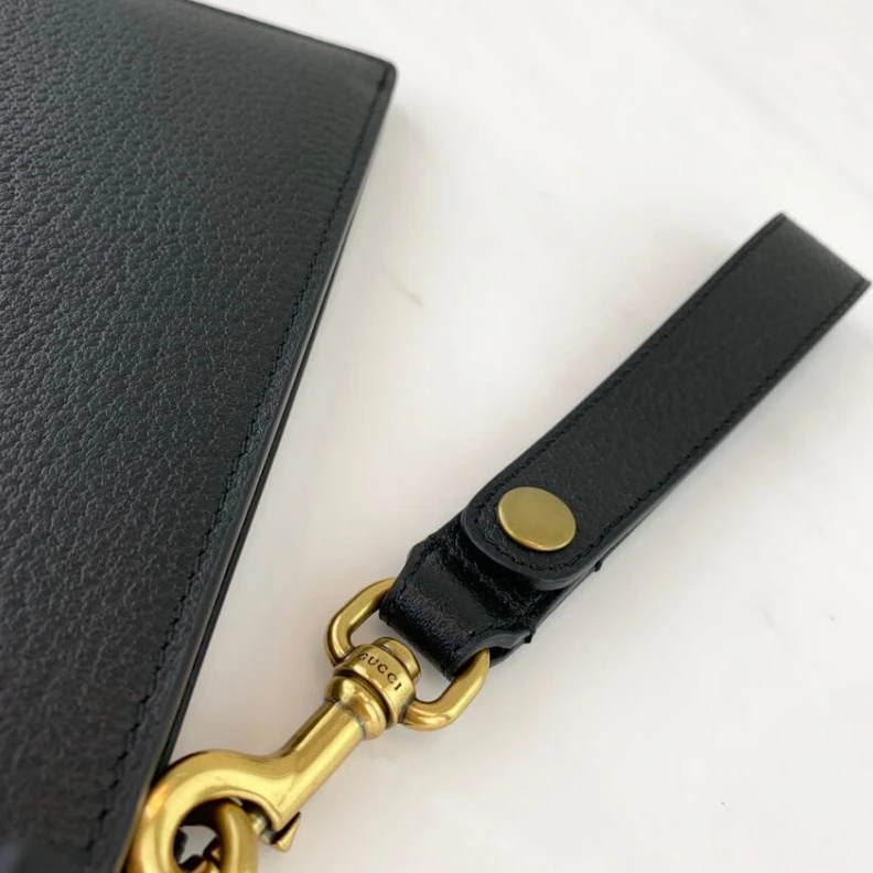 Kitlife ru Black met Gucci GG Marmont Metal-Free Tanned Leather Pouch