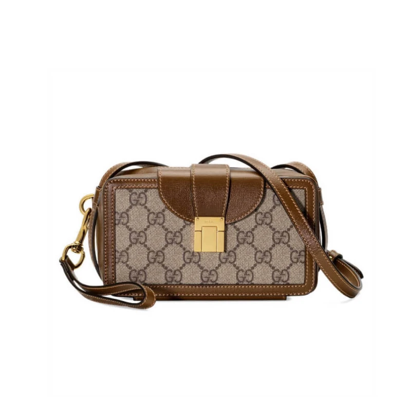 Detachabl Gucci GG Mini Bag With Clasp Closure