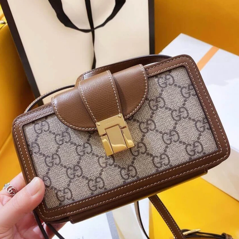 Replica bags lv Detachabl Gucci GG Mini Bag With Clasp Closure