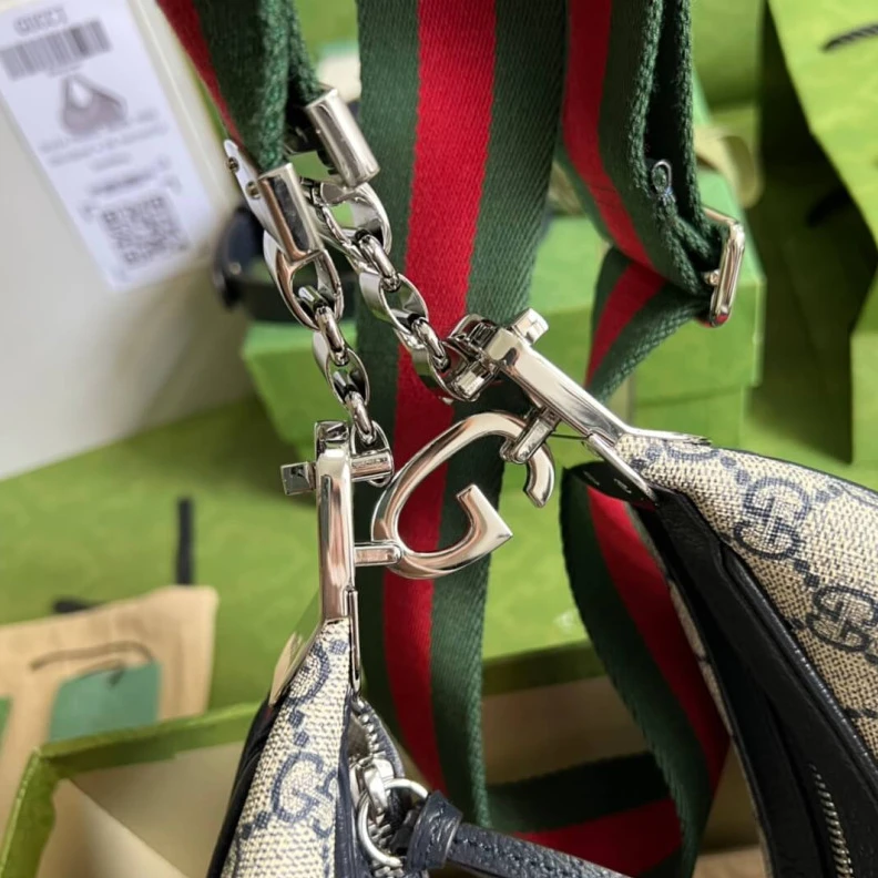 Top lv G hook cl Gucci GG Supreme Attache Medium Shoulder Bag Blue