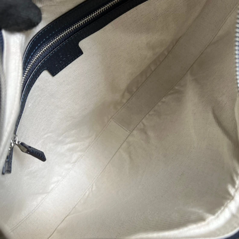 Top lv G hook cl Gucci GG Supreme Attache Medium Shoulder Bag Blue