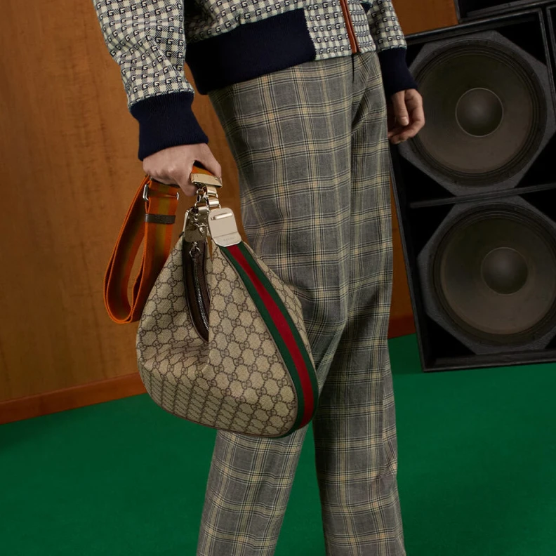 Replica bag This item Gucci GG Supreme Attache Medium Shoulder Bag Coffee