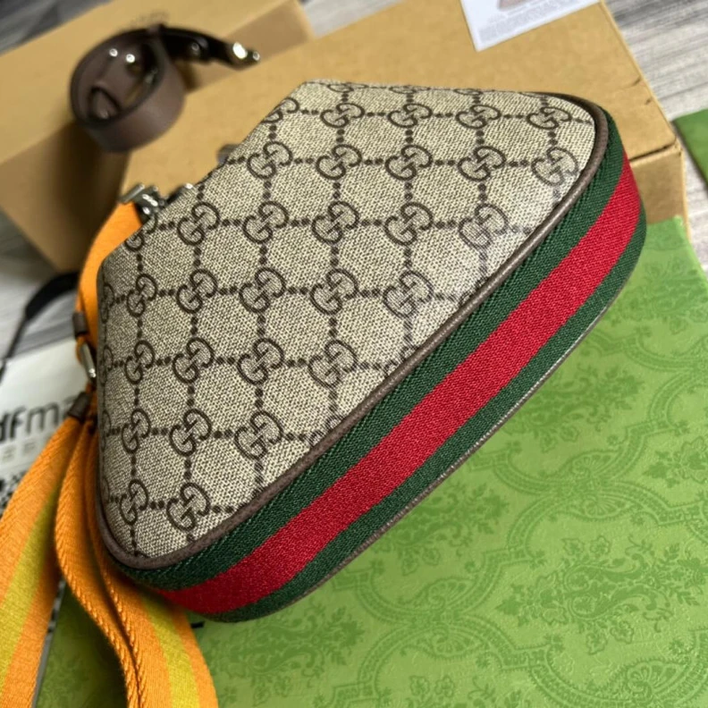 Kitlife ru Cotton li Gucci GG Supreme Attache Small Shoulder Bag Coffee