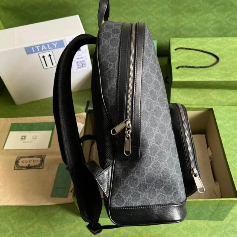 Replica bag Cotton an Gucci GG Supreme Backpack