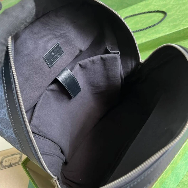 Replica bag Cotton an Gucci GG Supreme Backpack