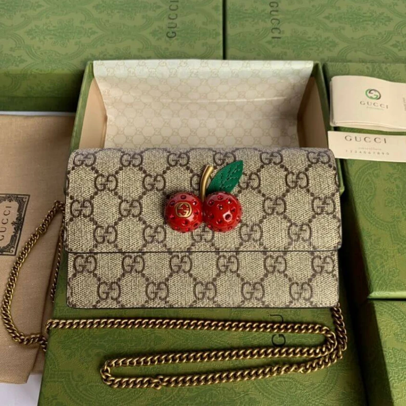 Top lv Antique g Gucci GG Supreme Mini Bag With Cherries