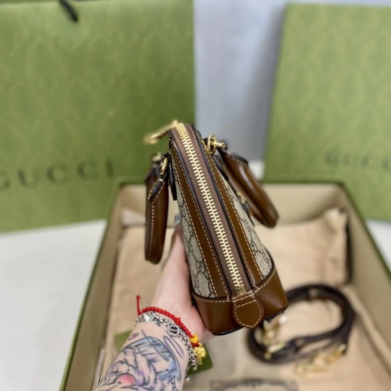 Replica bags lv Beige and Gucci Horsebit 1955 Mini Top Handle Bag In Brown GG Supreme Canvas