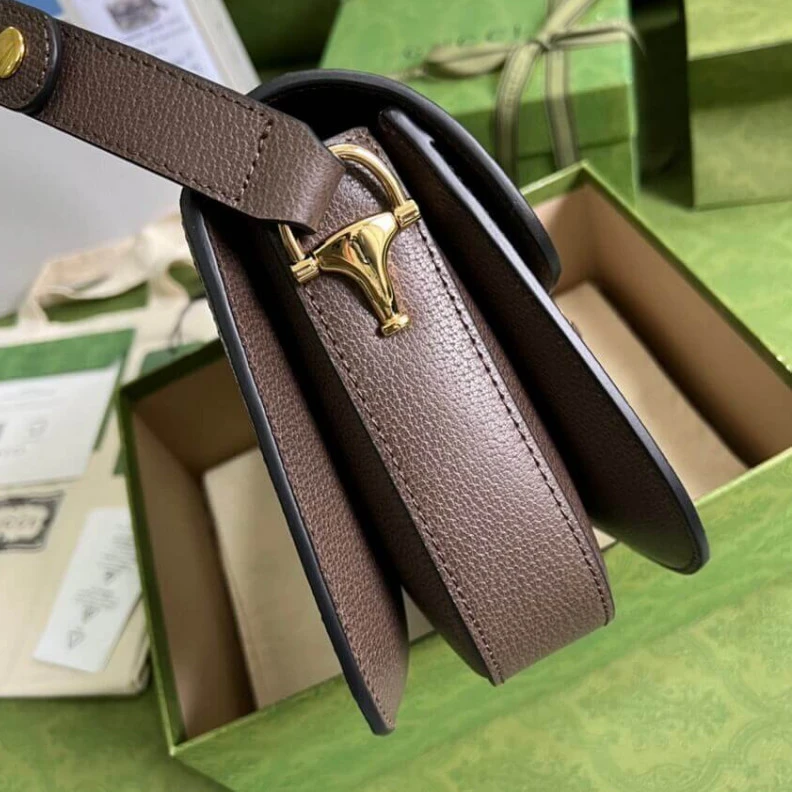 Lv belts replica Shoulder Gucci Horsebit 1955 Shoulder Bag with Jumbo GG