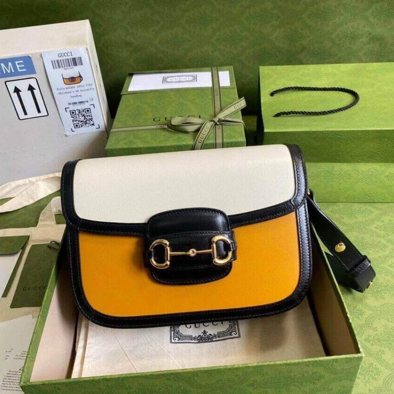 W25cm x H Gucci Horsebit 1955 Small Bag in White Sand Leather