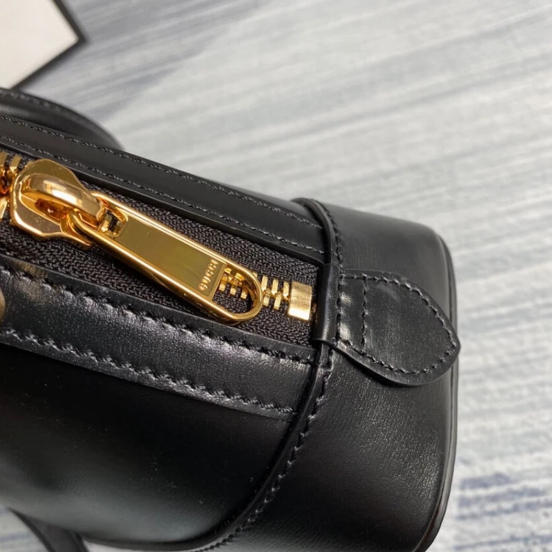 Louis vuitton locations Protectiv Gucci Horsebit 1955 Small Top Handle Bag in Black Leather