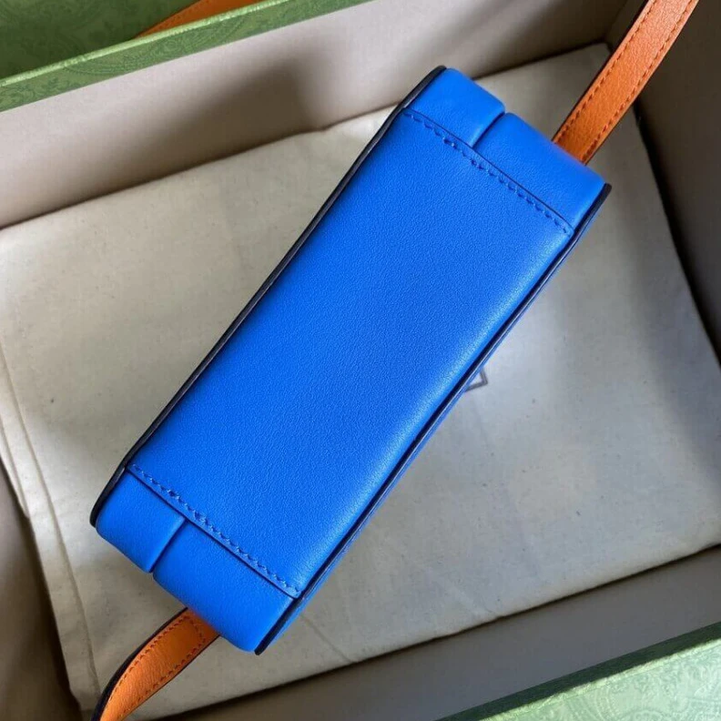 Louis vuitton locations Pop colour Gucci Interlocking G Mini Bag in Blue Leather