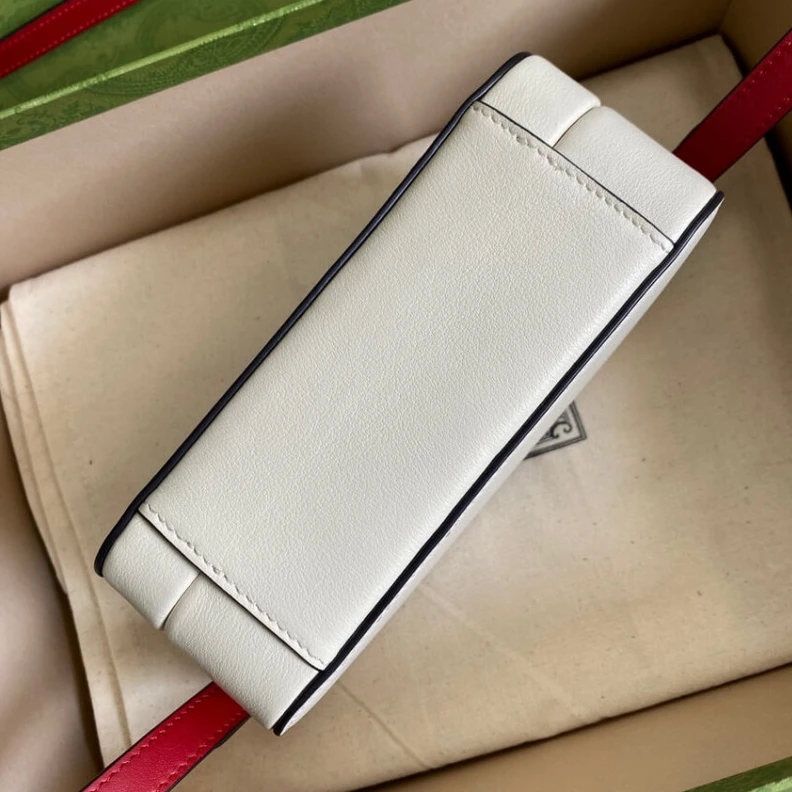 Replica bags Pop colour Gucci Interlocking G Mini Bag in White Leather