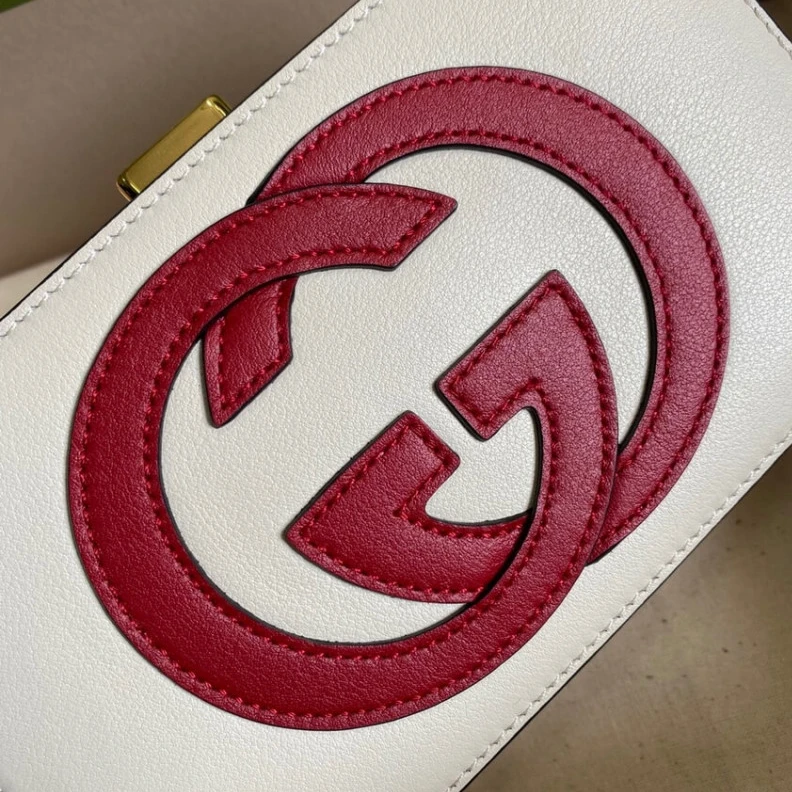 Replica bags Pop colour Gucci Interlocking G Mini Bag in White Leather
