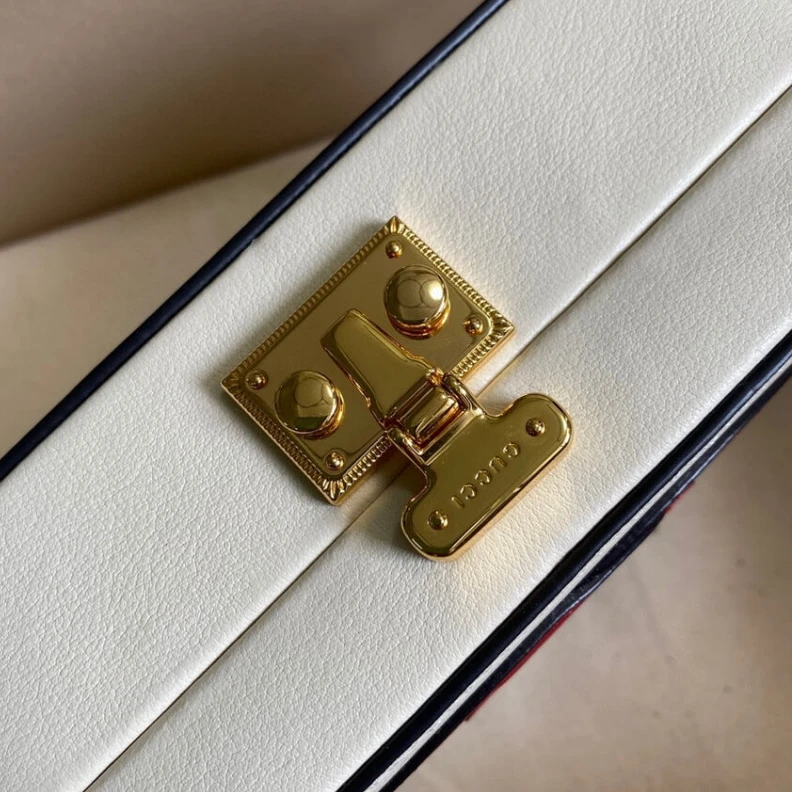Replica bags Pop colour Gucci Interlocking G Mini Bag in White Leather