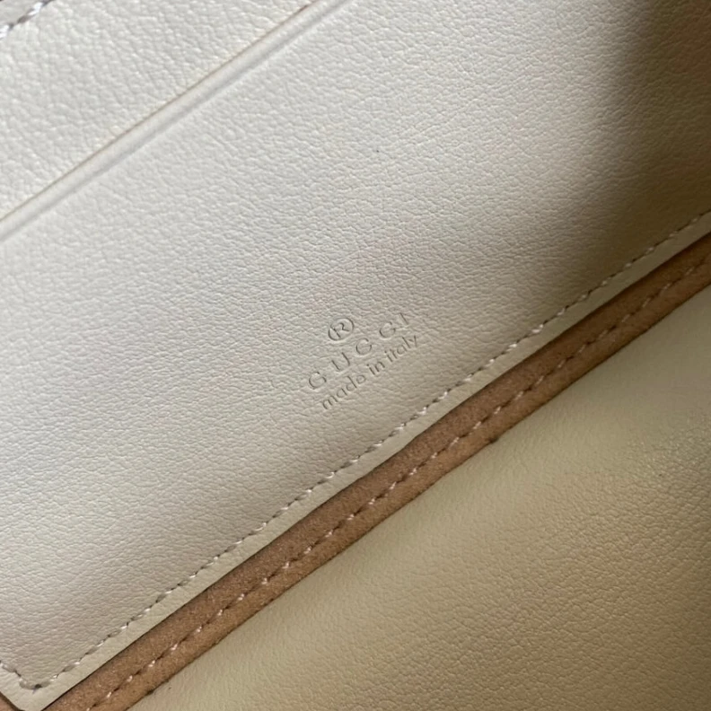 Replica bags Pop colour Gucci Interlocking G Mini Bag in White Leather