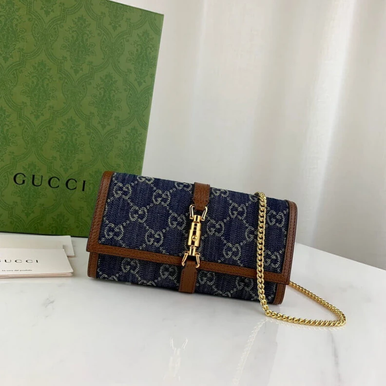Kitlife ru Piston de Gucci Jackie 1961 Chain Wallet in Blue Denim