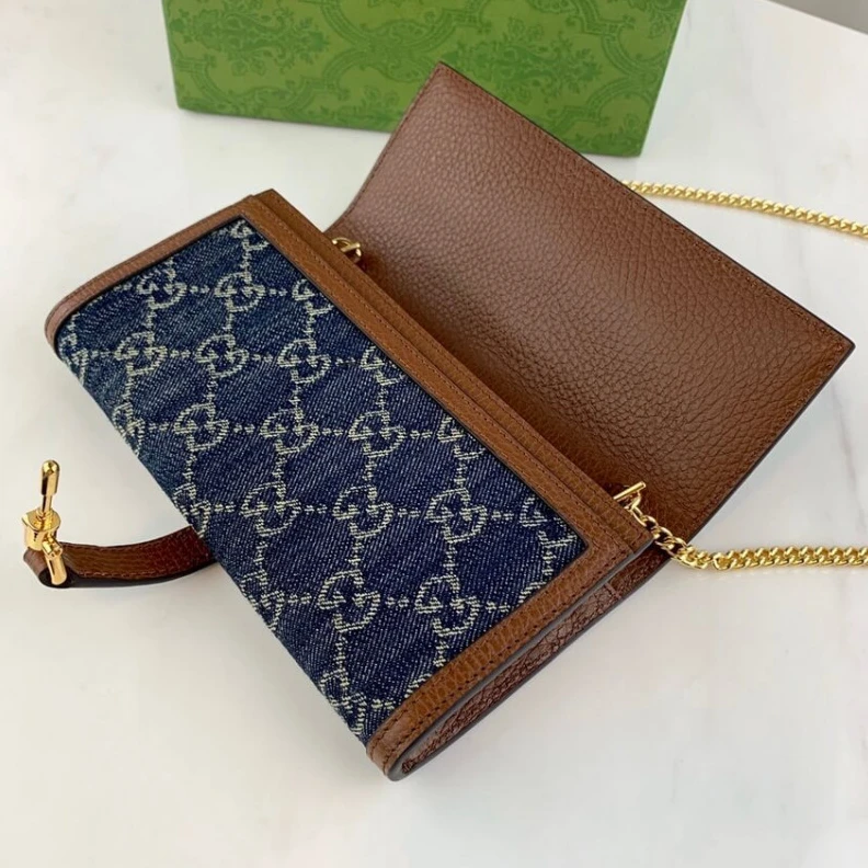 Kitlife ru Piston de Gucci Jackie 1961 Chain Wallet in Blue Denim