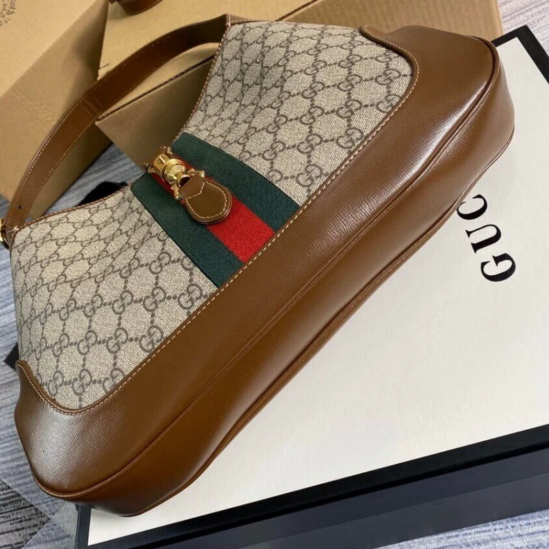 Replica bag This styl Gucci Jackie 1961 Medium Shoulder Bag in GG Canvas