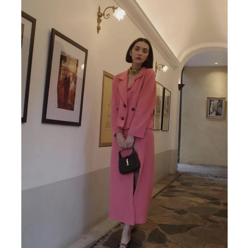 Lv belts replica Handle: 7 Gucci Jackie 1961 Mini Hobo Bag In Black Leather