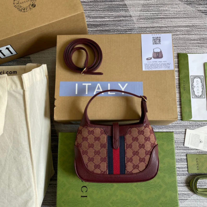 Kitlife ru Piston cl Gucci Jackie 1961 Mini Shoulder Bag in Burgundy GG Canvas