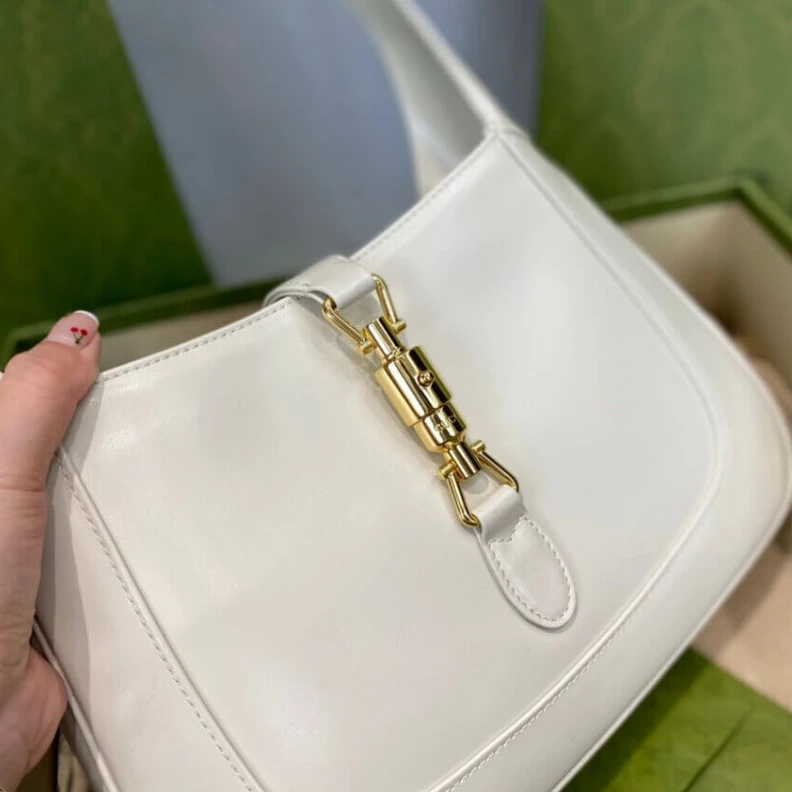 Louis vuitton locations White lea Gucci Jackie 1961 Small Hobo Bag In White Leather
