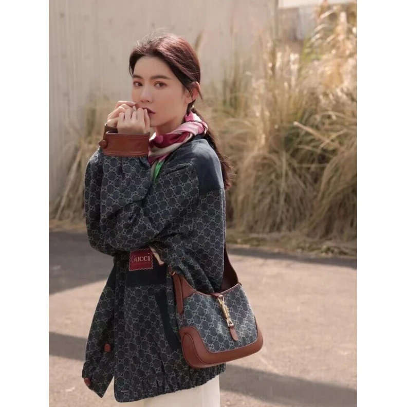Kitlife ru Piston cl Gucci Jackie 1961 Small Shoulder Bag in Blue Jacquard Denim
