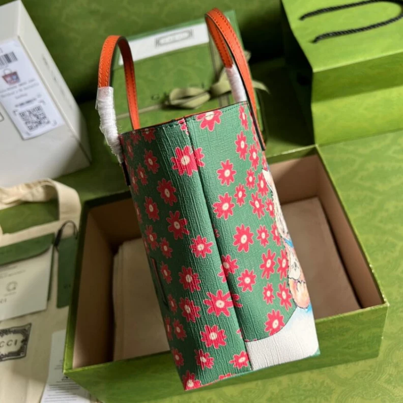 Lv belts replica Hypoaller Gucci Kitten Print Tote Bag