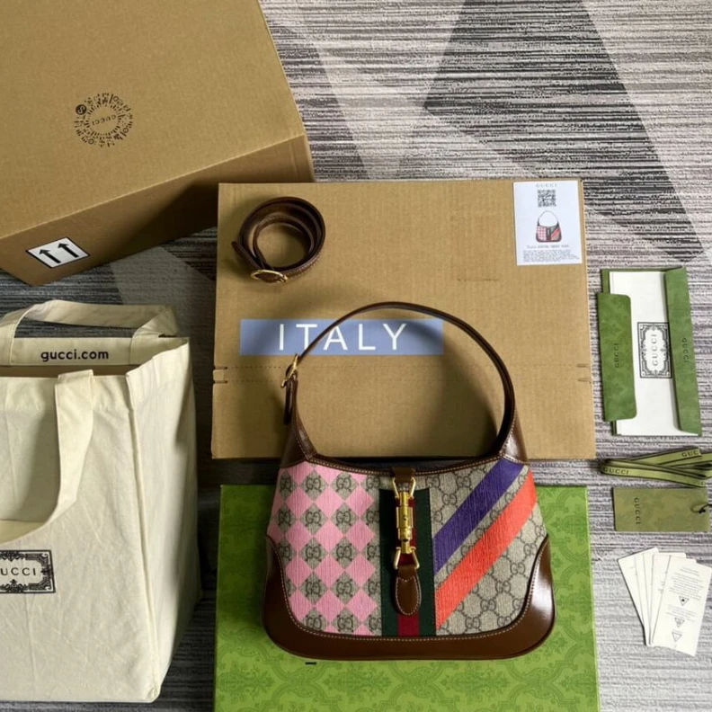 Kitlife ru Here the p Gucci Kleine Jackie 1961 Small Hobo Bag