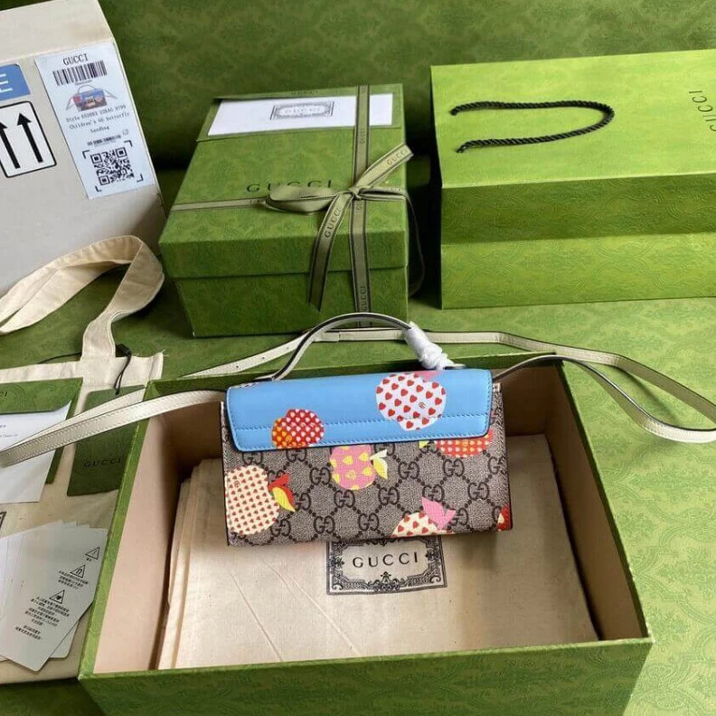 Lv belts replica Goldtoned Gucci Les Pommes Padlock Mini Bag Blue