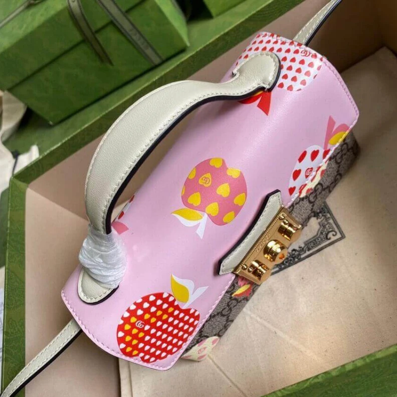 Kitlife This item Gucci Les Pommes Padlock Mini Bag Pink