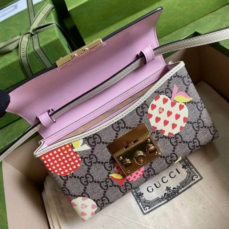 Kitlife This item Gucci Les Pommes Padlock Mini Bag Pink