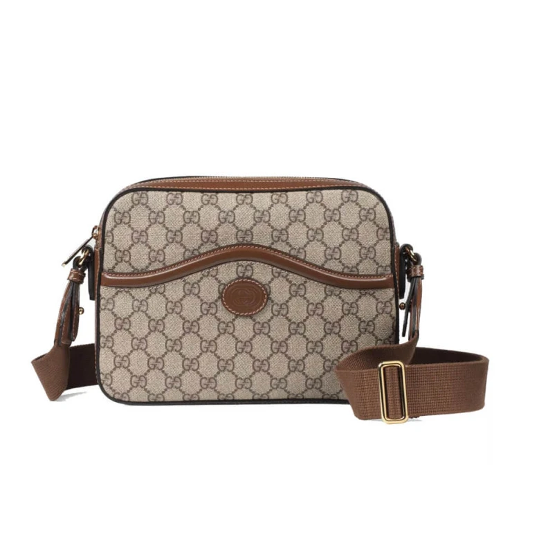 Oval leat Gucci Messenger Bag With Interlocking G