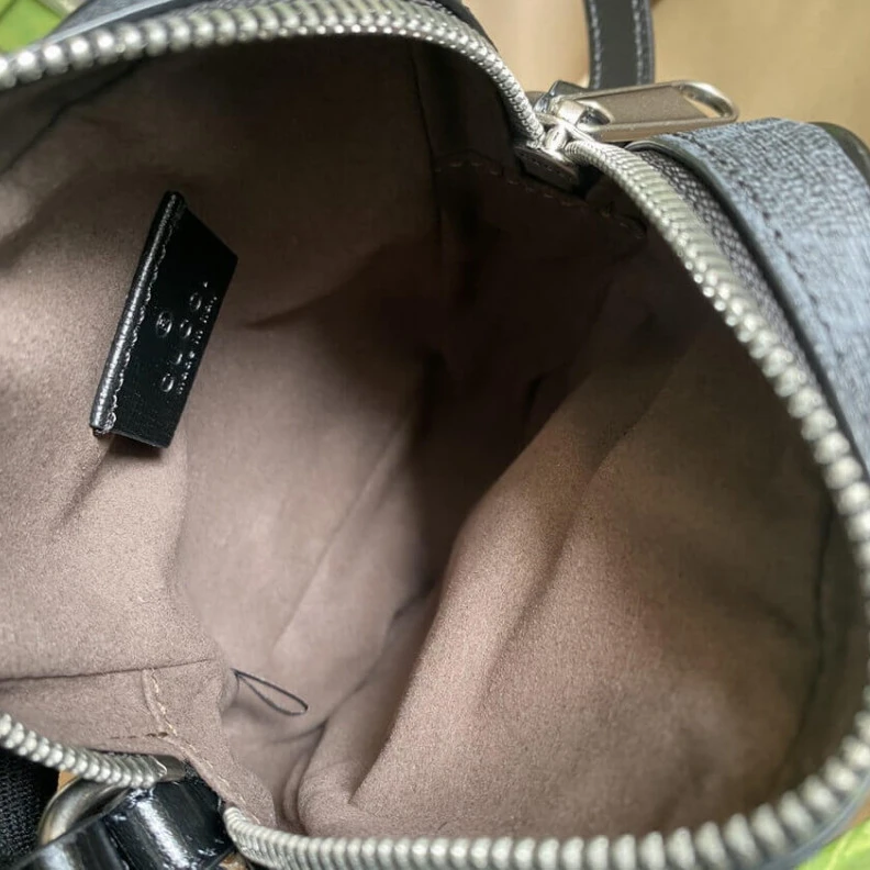 Kitlife 12 x 16 x Gucci Mini Bag with Interlocking G in Black GG Supreme