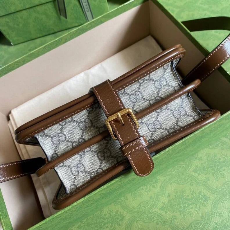 Kitlife Beige and Gucci Mini Shoulder Bag with Interlocking G in GG Supreme