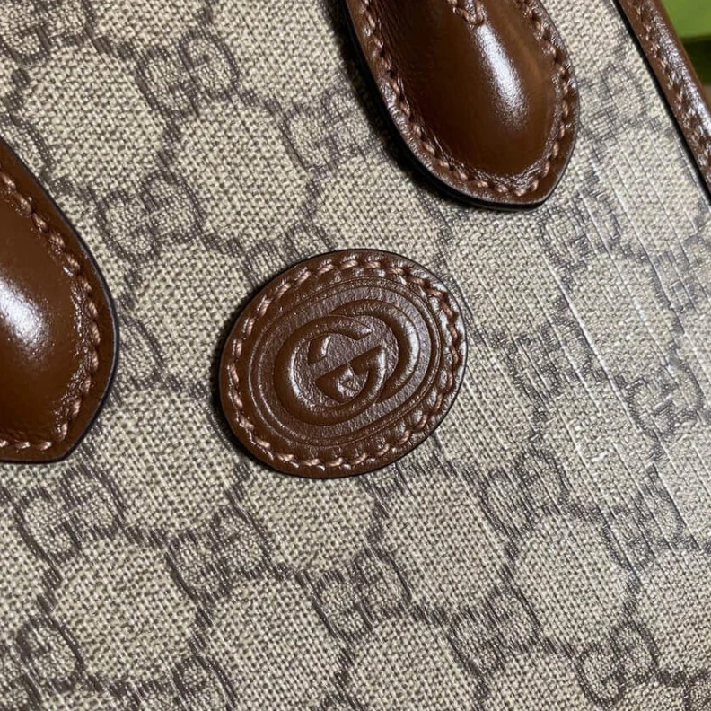 Louis vuitton locations Detachabl Gucci Mini Tote Bag with Interlocking G in GG Supreme
