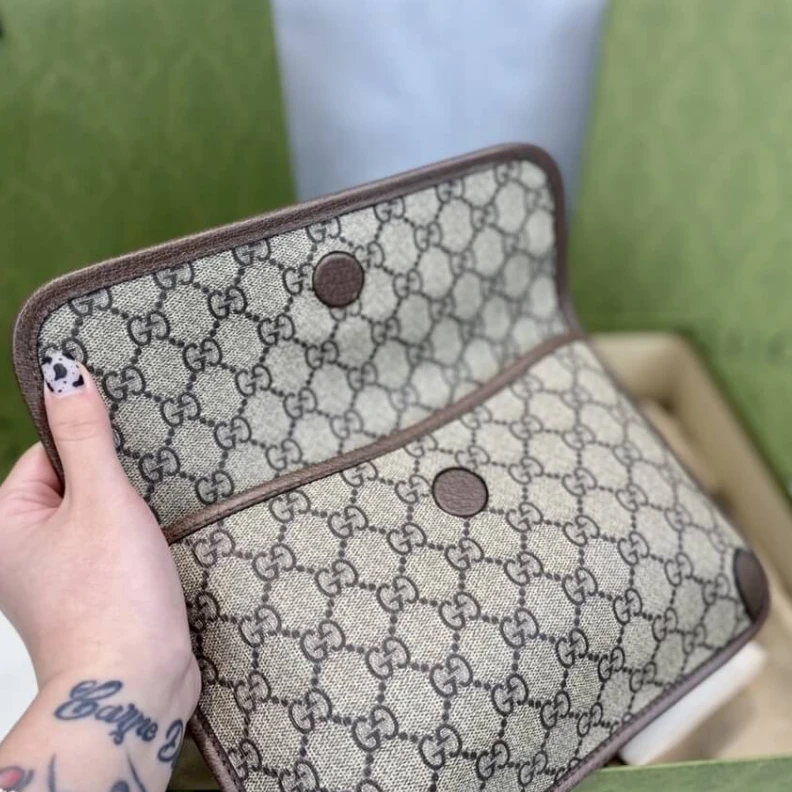 Louis vuitton locations Beige ebo Gucci Neo Vintage GG Supreme Belt Bag