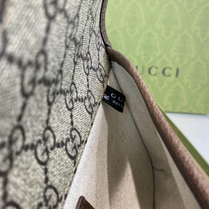 Louis vuitton locations Beige ebo Gucci Neo Vintage GG Supreme Belt Bag