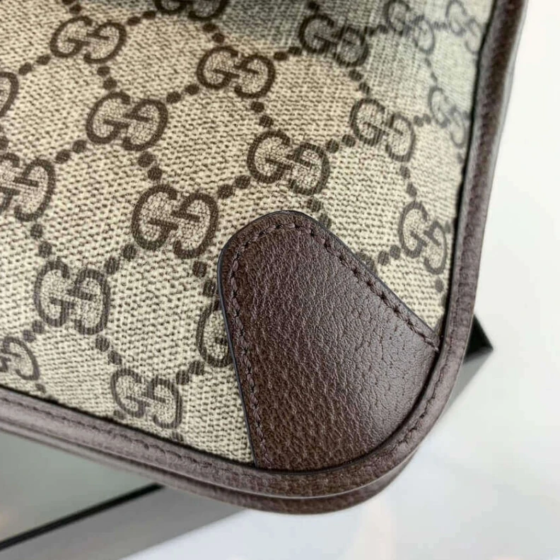 Louis vuitton locations First used Gucci Neo Vintage Small Messenger Bag