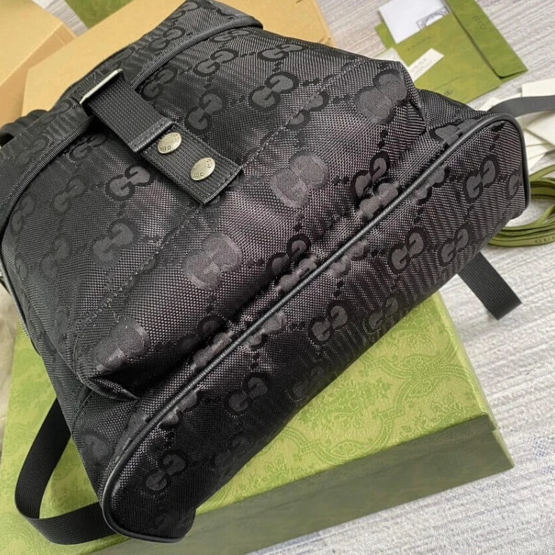 Replica bags lv Ribbons a Gucci Off The Grid Backpack