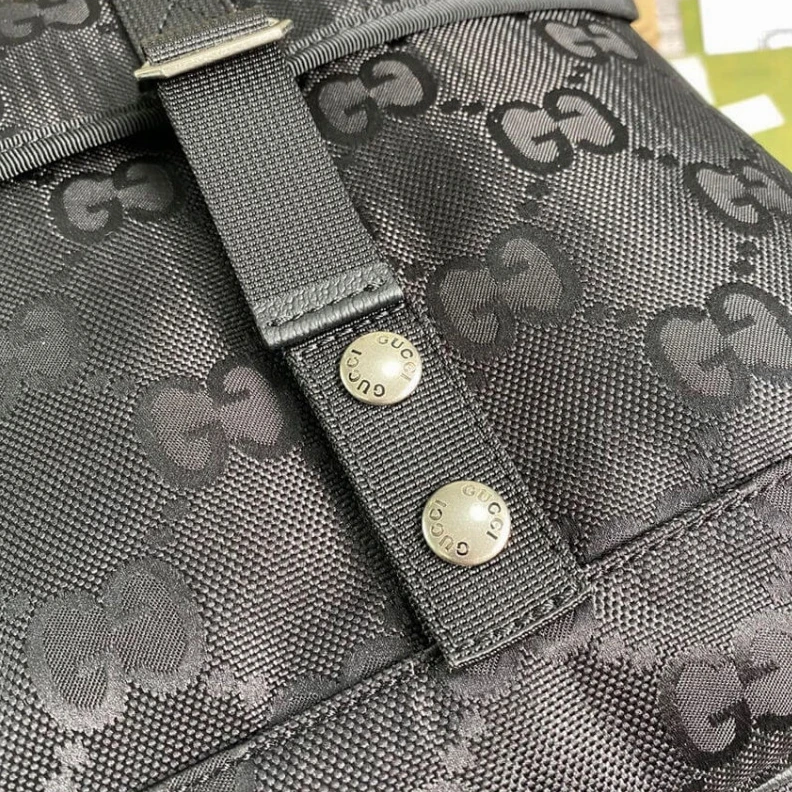 Replica bags lv Ribbons a Gucci Off The Grid Backpack
