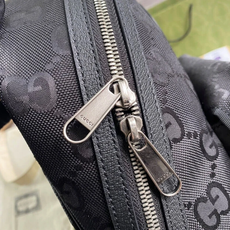 Replica bags lv Ribbons a Gucci Off The Grid Backpack