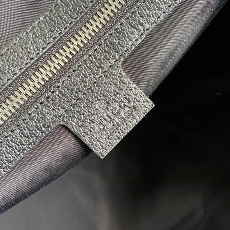 Top lv This duffl Gucci Off The Grid Duffle Bag