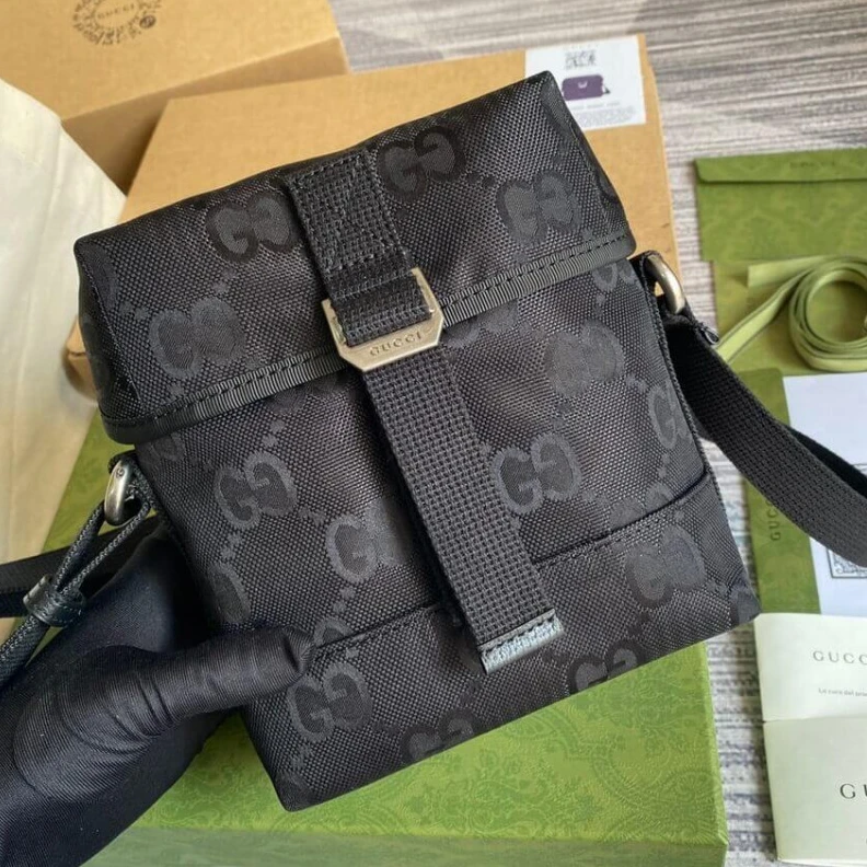Replica bags lv Supporting Gucci Off The Grid Messenger Bag